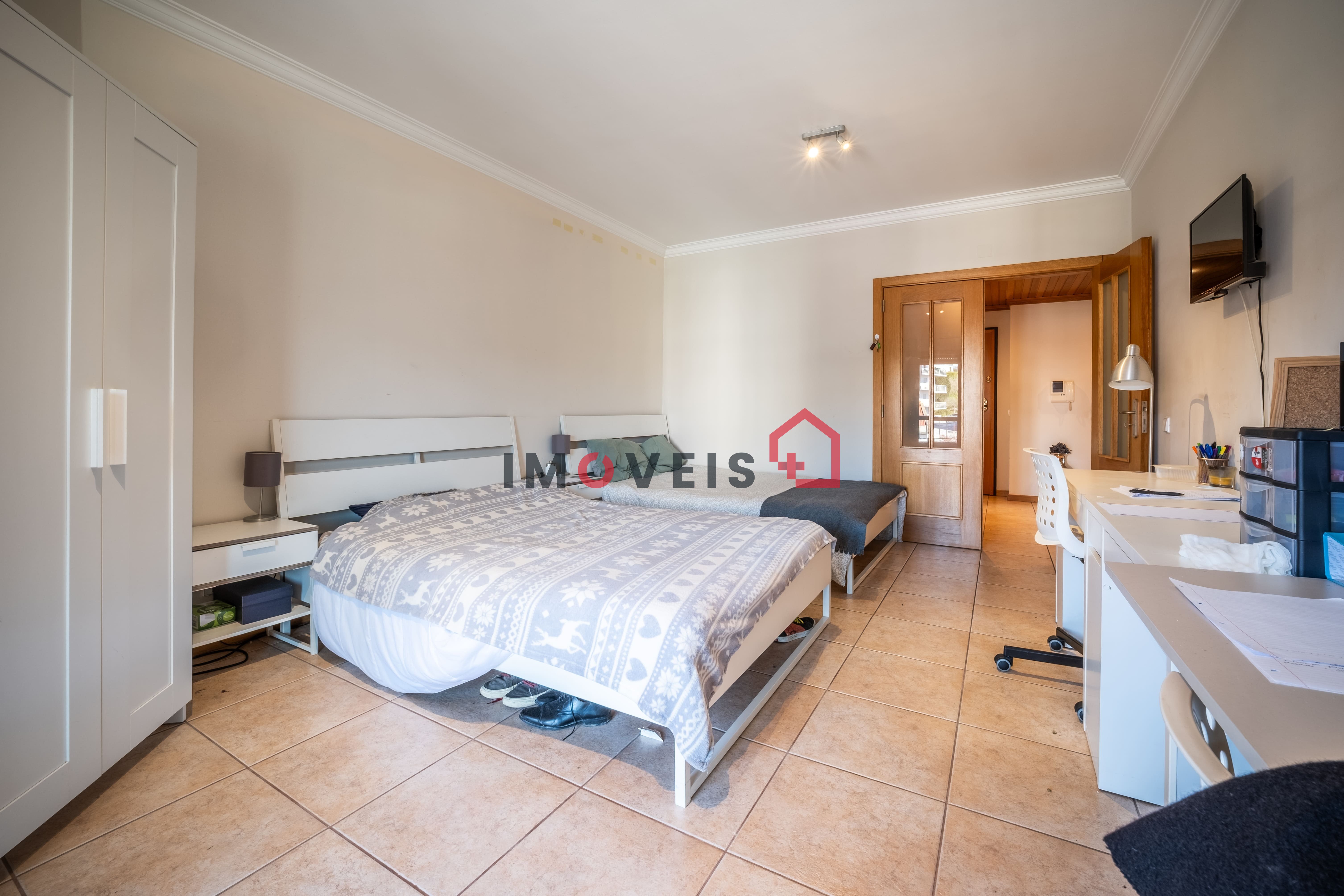 Apartamento T3 - Rua Miguel Torga (Foto 18)